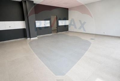 Spațiu comercial, de 89 mp, în Florești - 2