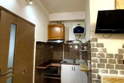 Garsonieră semidecomandată în Central - 1