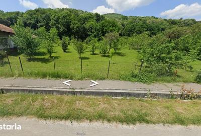 Teren de 1528 mp, în Poiana