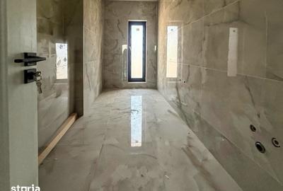 Casă cu 4 camere cu Teren 208 Mp în Central - 2