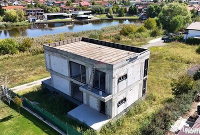 Casă cu 5 camere cu Teren 420 Mp în Corbeanca