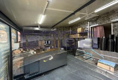 Spațiu comercial, de 144 mp, în Central - 13