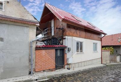 Casă individuală cu 3 camere cu Teren 65 Mp în Centrul Istoric - 1