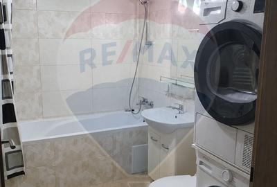 Apartament cu 2 camere decomandat în Tolstoi