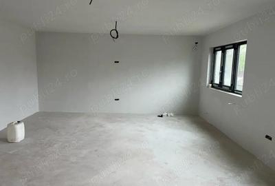 Casă cu 5 camere cu Teren 1000 Mp în Berteștii de Jos - 1