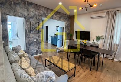 Apartament cu 5 camere semidecomandat în Calea Călărașilor