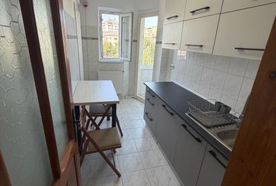 Apartament cu 2 camere decomandat în Brăilei