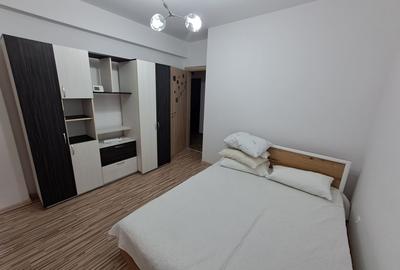 Apartament cu 2 camere decomandat în Apărătorii Patriei