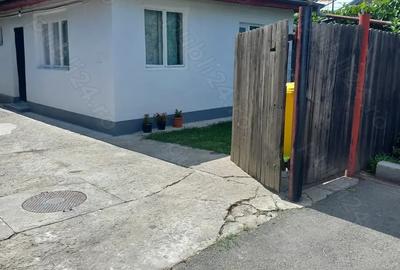 Casă cu 3 camere cu Teren 288 Mp în Central - 2