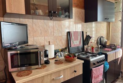 Apartament cu 3 camere decomandat în Gară - 1