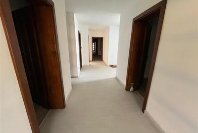 Casă individuală cu 7 camere cu Teren 600 Mp în Exterior Est - 17