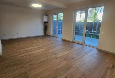 Duplex cu 4 camere cu Canalizare în Nord-Est - 1