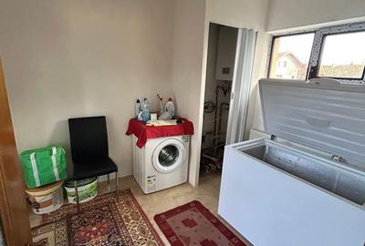 Casă cu 4 camere cu Teren 710 Mp în Central - 1