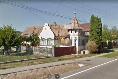 Casă cu 4 camere cu Teren 1300 Mp în Suseni - 2