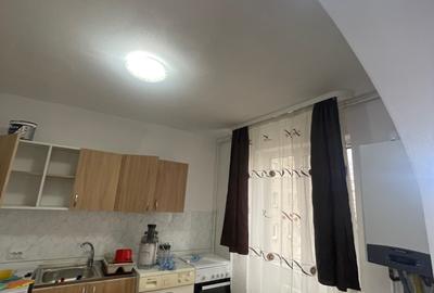 Apartament cu 2 camere semidecomandat în Micro 8 - 5