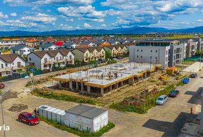 Apartament cu 2 camere decomandat în Sânpetru