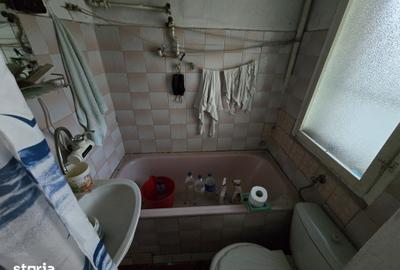 Casă cu 3 camere cu Teren 421 Mp în Central