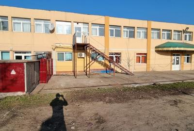 Spațiu comercial, de 620 mp, în Sud - 3
