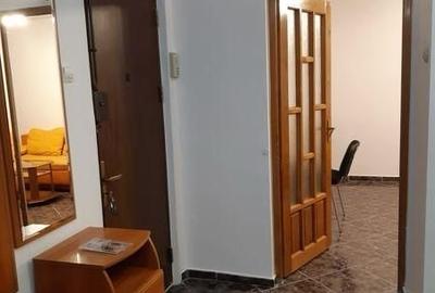 Apartament cu 2 camere decomandat în Apărătorii Patriei