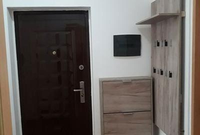 Apartament cu 2 camere decomandat în Carpați 2 - 3