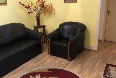 Apartament cu 4 camere decomandat în Cotroceni