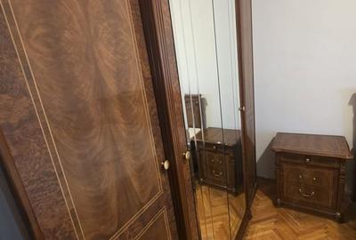 Apartament cu 3 camere semidecomandat în Baba Novac