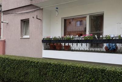 Apartament cu 3 camere decomandat în Central - 1