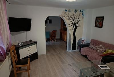 Casă cu 2 camere cu Teren 300 Mp în Central - 2