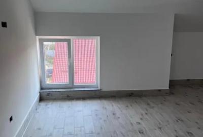 Casă cu 5 camere cu Teren 150 Mp în Rădăuți