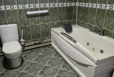 Casă cu 4 camere cu Teren 280 Mp în Central - 1