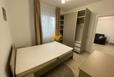 Apartament cu 3 camere semidecomandat, mobilat în Calea Turzii
