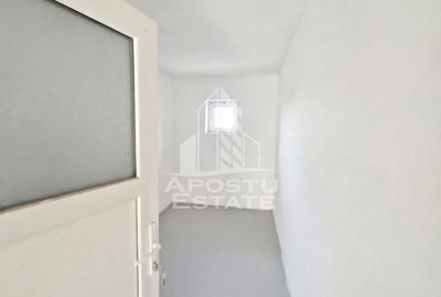 Casă cu 6 camere cu Canalizare în Pesac - 16