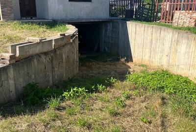 Casă cu 4 camere în Măgura