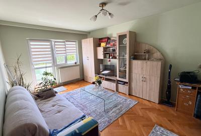 Apartament cu 3 camere decomandat în Ștrand