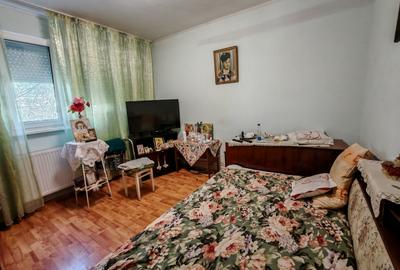 Apartament cu 3 camere decomandat în Micro 13 - 3