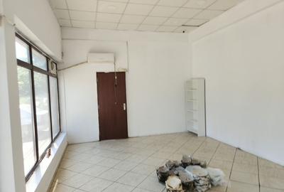 Spațiu comercial, de 32 mp, în Exterior Vest