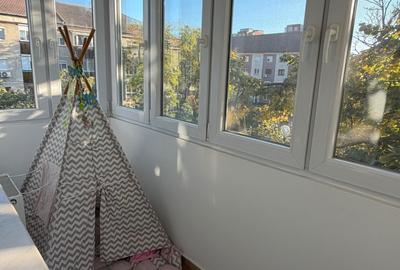 Apartament cu 3 camere decomandat în Central