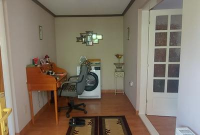 Casă individuală cu 3 camere cu Canalizare în Gruiu - 29