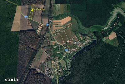 Teren de 35000 mp, în Periș