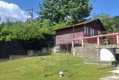 Casă cu 4 camere cu Teren 1000 Mp în Surani - 8