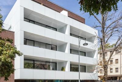 Apartament cu 4 camere în Capitale