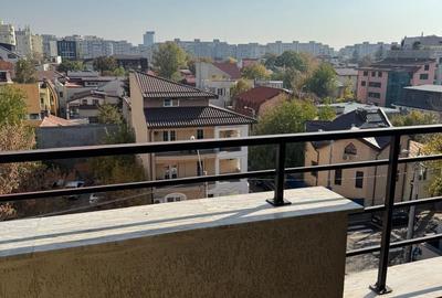 Apartament cu 4 camere în Grivița