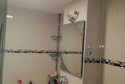 Apartament cu 3 camere decomandat în Mătăsari - 4