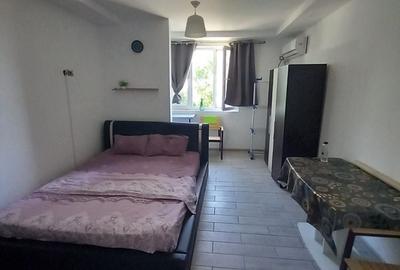 Garsonieră decomandată în Central
