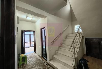 Casă cu 5 camere cu Teren 373 Mp în Afumați
