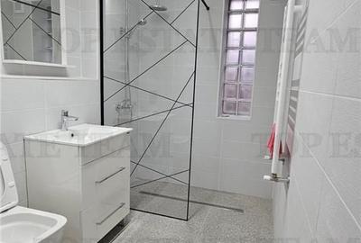 Spațiu comercial, de 59 mp, în Central