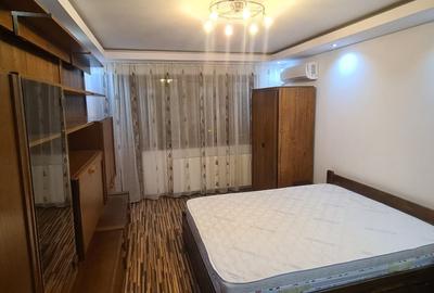 Garsonieră decomandată în Câlnic