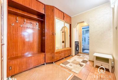 Apartament cu 2 camere decomandat în Nicolina