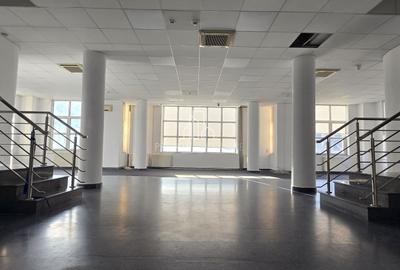 Spațiu comercial, de 1,432.2099609375 mp, în Central - 2