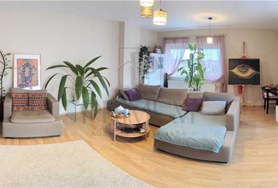Penthouse cu 3 camere decomandat, mobilat în Aradului